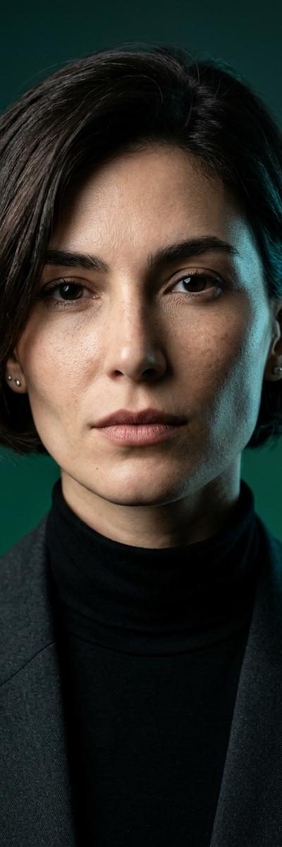 Emerald Editorial — AI photo style